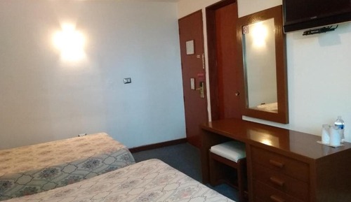Single Room, 1 Queen Bed