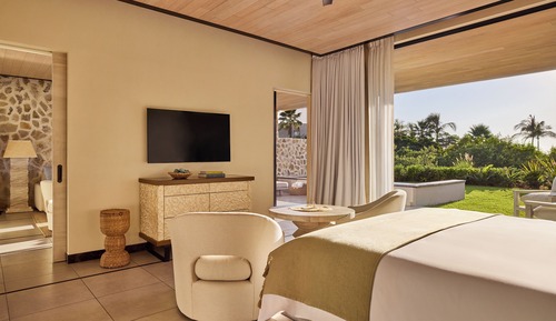 Suite (Garden Suite with Plunge Pool)