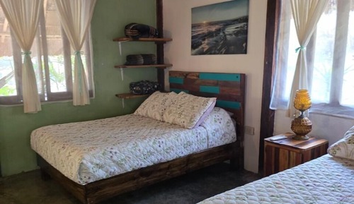 Basic Cabin (Rosa Elena)