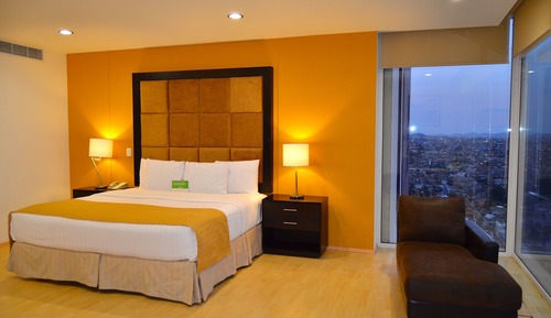 Suite, Multiple Beds, Non Smoking, Mountain View (Governor Suite)
