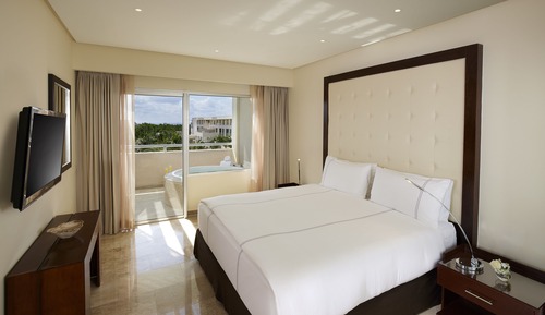Master Suite Nature View