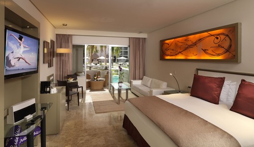 Family Concierge Junior Suite SwimUp