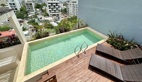 Deluxe Studio Suite, Sea View