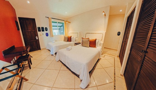 Superior Double or Twin Room, 2 Twin Beds, Private Bathroom