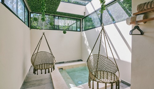 Honeymoon Studio Suite