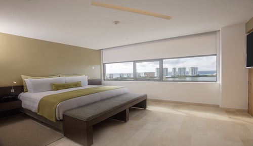 Suite, 1 King Bed, Terrace, Lagoon View