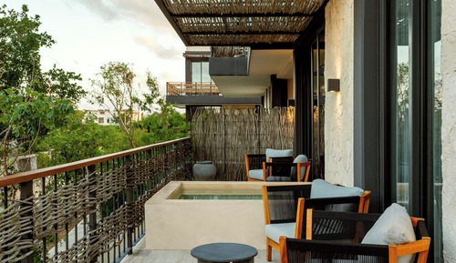 Premium 3 bedroom apartment with 2 bathroom & PLUNGE POOL