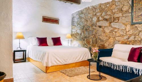 Classic Single Room