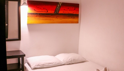 Basic Room, 1 Double Bed, Non Smoking, Shared Bathroom