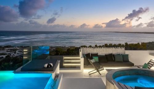 Villa - Beach Front