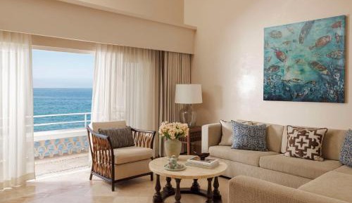 Oceanfront Suite