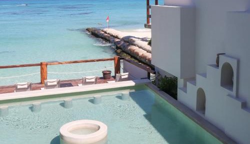 Deluxe Suite with Sea View