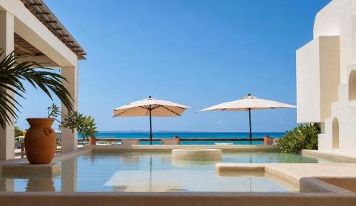 Junior Suite with Pool View