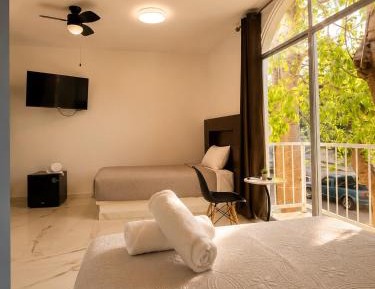 Twin Room with Private Bathroom