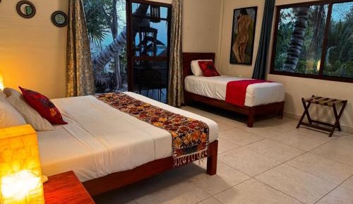 Deluxe Double Room (2 Adults + 1 Child)