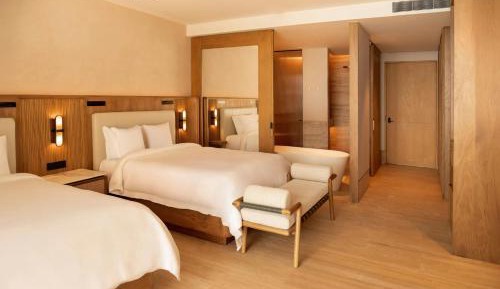 Deluxe Guest room, 2 Queen, Mangrove view, Terrace