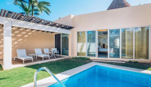 Romance Villa with Private Pool & Butler Service