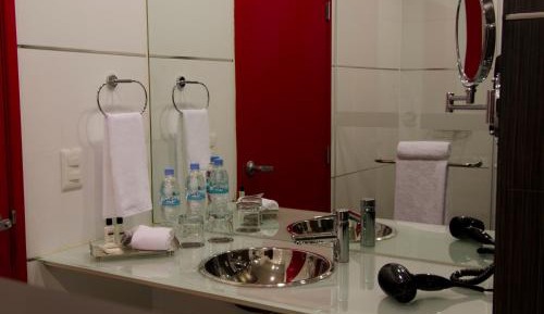 Double Room with Two Double Beds - Non-Smoking
