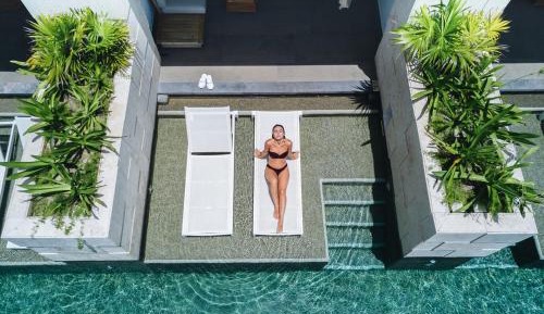 Alcoba Swim-up Pool - King bed 