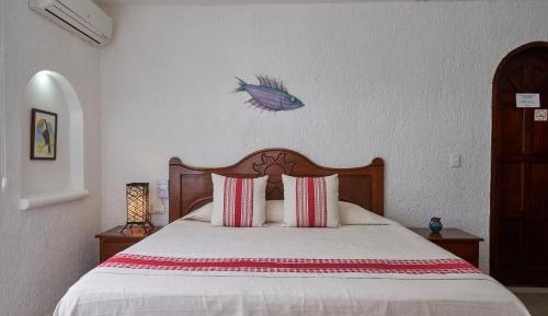 Deluxe King Room - Non-Smoking