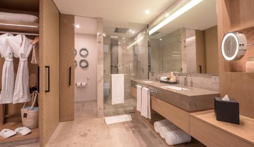 Serenity Club Romance Junior Suite Ocean Front