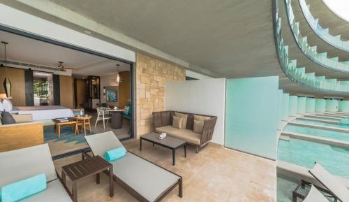 Romance Junior Suite Swim Out Partial Ocean View