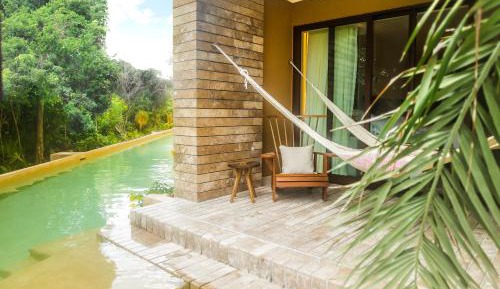 Swim Up Garden View