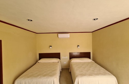 Izamal Hotel | Hotel La Piramide Izamal