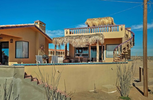 Las Conchas Cottage | Charming Las Conchas Home w/Patio: Steps to Beach