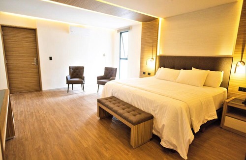 Zona Paseo Montejo Hotel | Hotel Plaza by Kavia