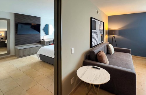 Zona Industrial Hotel | Holiday Inn Express Mérida by IHG