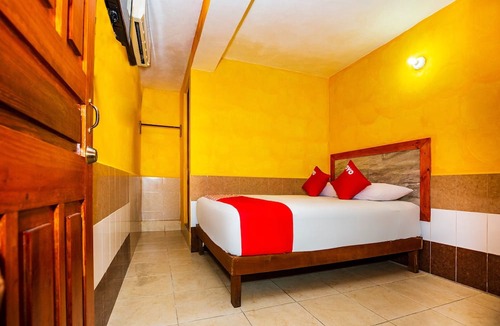 Puerto Juarez Hotel | OYO Hotel Playa del Carmen