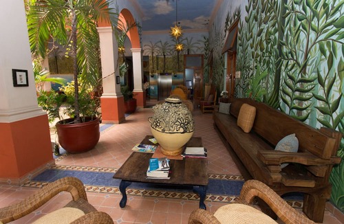 Zona Paseo Montejo Hotel | Hotel Boutique Casa San Angel