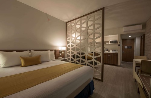 Irapuato Hotel | Microtel Inn & Suites by Wyndham Irapuato