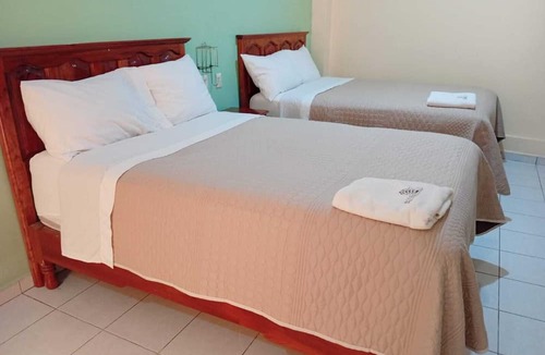 Martinez de La Torre Hotel | Hotel del Angel Inn