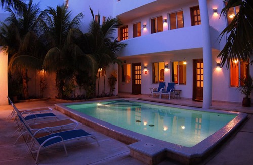 Colonia Andres Hotel | Hotel Villas Deja Blue & Restaurant