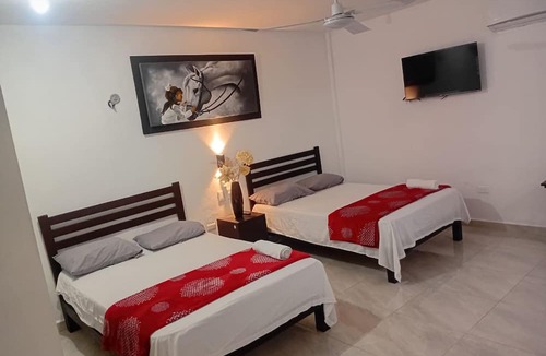 Felipe Carrillo Puerto Hostel | Habitaciones Aurelia