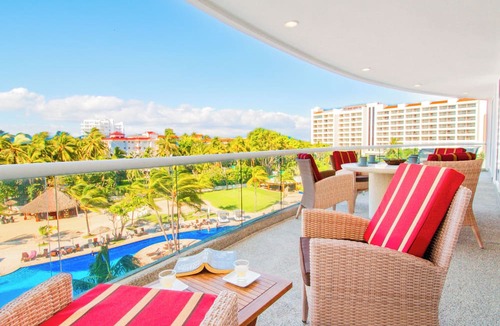 Nuevo Vallarta Villa | Villa Magna - Alcatraz 241 by Kivoya