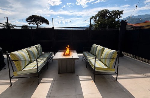 San Antonio Tlayacapan House | Luxurious 3 Bedroom in Ajijic-sleeps 6-private Gym-pickleball Court-golf Cart