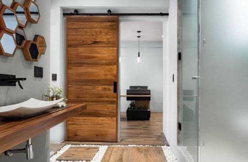 Centro Apartment | Leaf Boutique Condos
