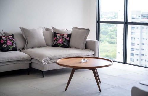 Zona Industrial Apartment | Dpto. de lujo frente a plaza Harbor