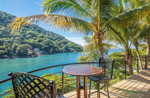 Boca de Tomatlan Apartment | Family Vacation Home, 10 Miles From Downtown Pv Romantic Zone, Ocean Frontage