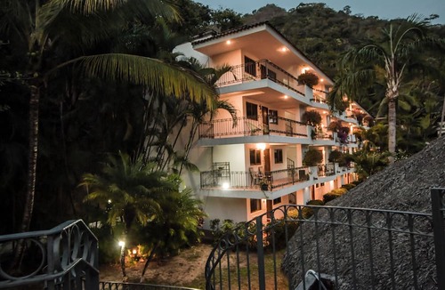 South Shore Hotel Area Hotel | Hotel Casa Iguana Mismaloya