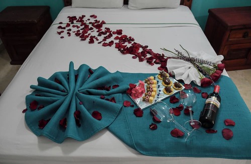 South Shore Hotel Area Hotel | Hotel Casa Iguana Mismaloya