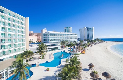Punta Cancun Resort | Krystal Cancun