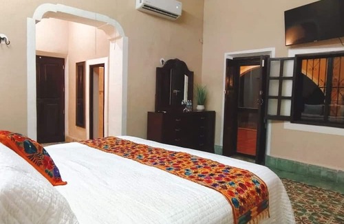 Centro Villa | Espectacular casona con alberca y jardines