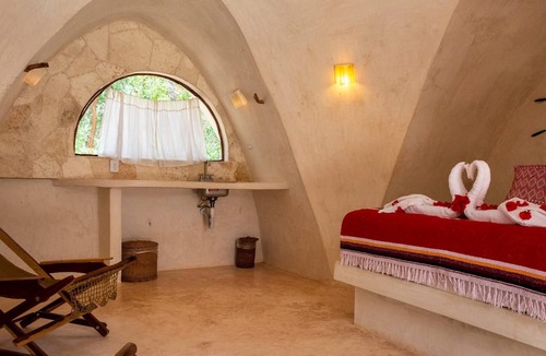 Soliman Bay Cabin | Room-unique Jungle Dome Ik