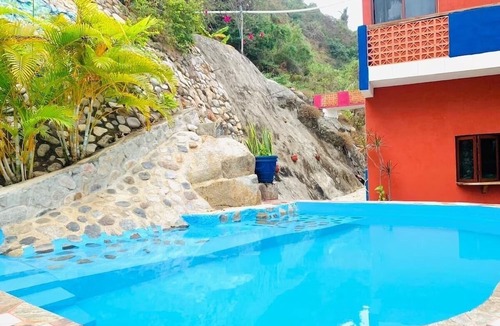 Chimo Hotel | Happy Hill