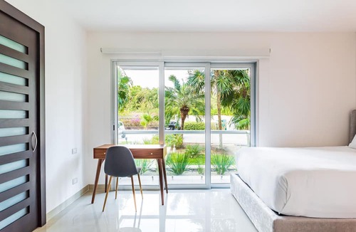 Puerto Juarez Apartment | NEW 2 BR Apt SWIM UP at Mareazul Resort Sleeps 6