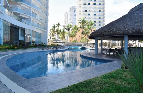 Las Gaviotas Apartment | Camino al Mar, Apartment on the Beach with Fabulous Amenities Zona Dorada Pure Luxury